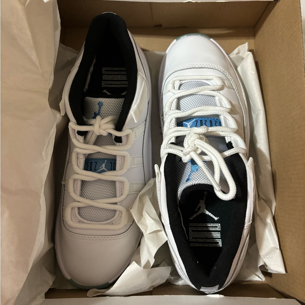 AIR JORDAN 11 RETRO LOW 'LEGEND BLUE' 3Y